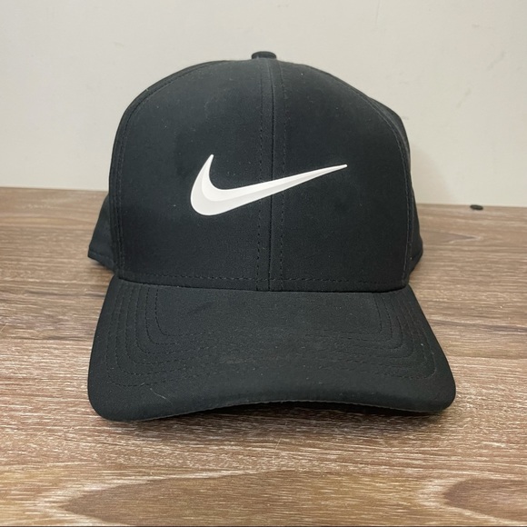 Nike | Aerobill Classic99 Golf Hat - Black ; Fitted